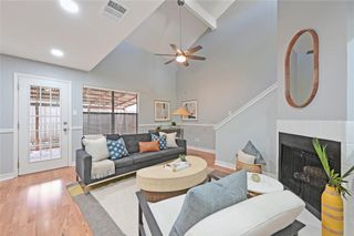 512 Eberhart LN 303, Austin, TX 78745