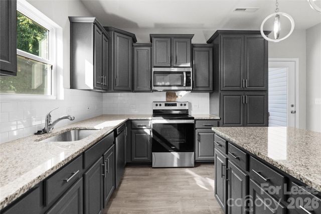 1211 Laurel Woods Drive, Gastonia, NC 28052