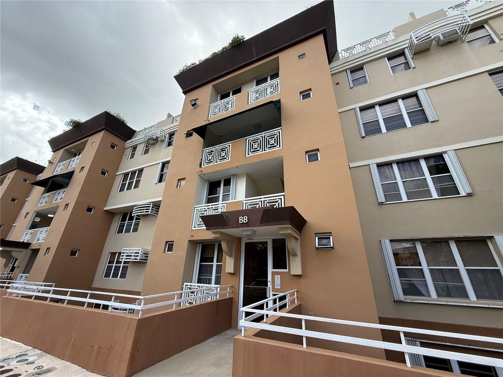 57 LOPATEGUI BB-2, Guaynabo, PR 00969