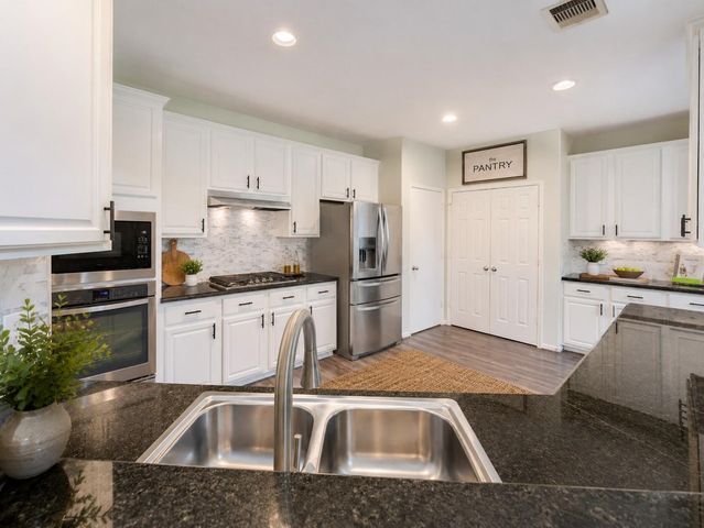 27014 Rockwood Park Lane, Cypress, TX 77433