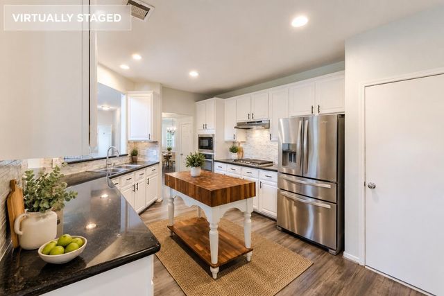 27014 Rockwood Park Lane, Cypress, TX 77433