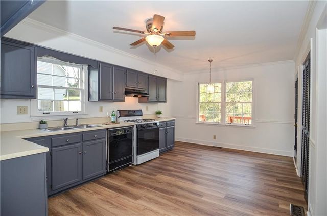 717 Hunt Station Drive, Lawrenceville, GA 30044