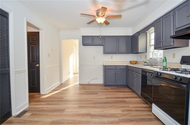 717 Hunt Station Drive, Lawrenceville, GA 30044