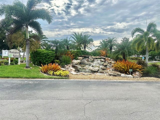 9790 66TH STREET N 175, Pinellas Park, FL 33782