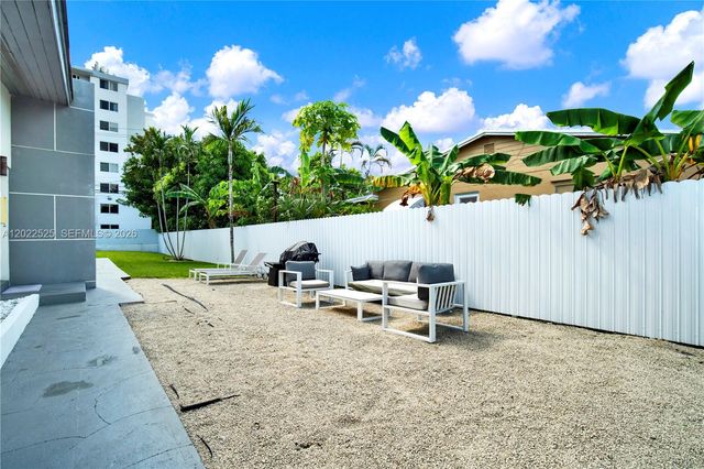 1236 NE 109th St 2, Miami, FL 33161