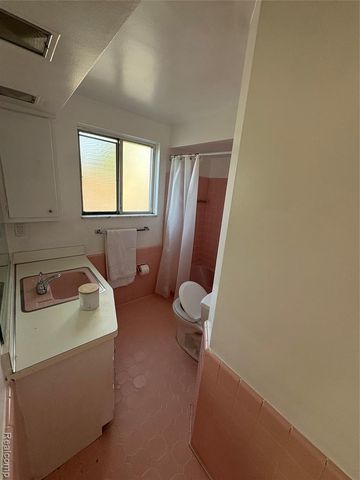 646 Peachtree Lane, Grosse Pointe, MI 48236