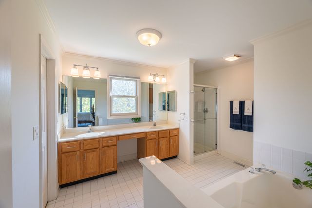 931 Ambria Drive, Mundelein, IL 60060
