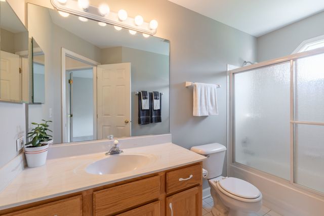 931 Ambria Drive, Mundelein, IL 60060