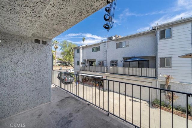 340 E Washington Boulevard 2, Pasadena, CA 91104