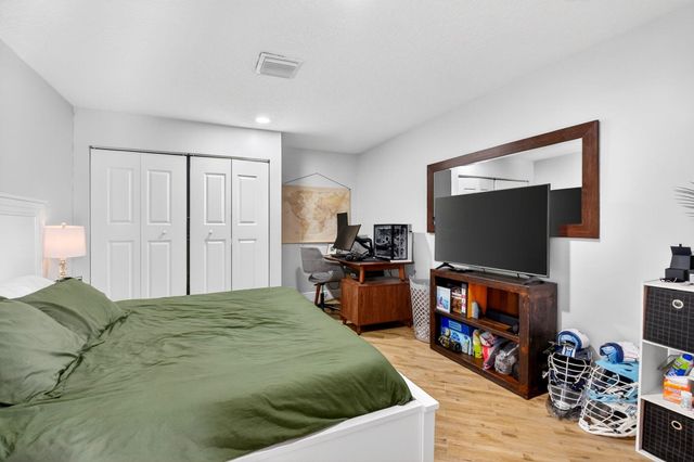 320 Riverdale Road, Palm Springs, FL 33461