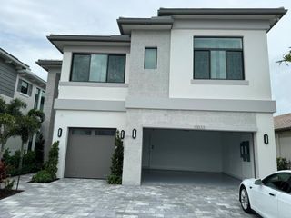 10033 Stockrun Drive, Palm Beach Gardens, FL 33412