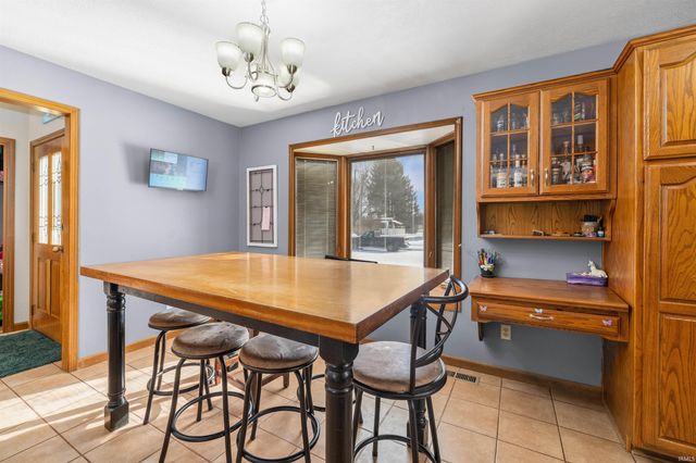 1102 Riviera Court, Auburn, IN 46706