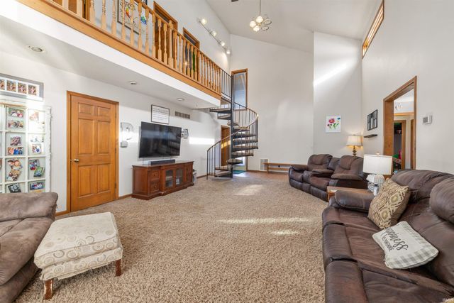 1102 Riviera Court, Auburn, IN 46706