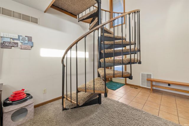 1102 Riviera Court, Auburn, IN 46706