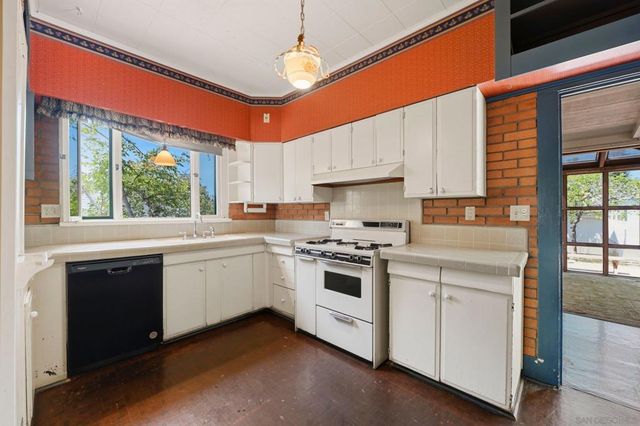 528 E 6Th Ave., Escondido, CA 92025