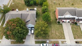 727 10th Street, Lee's Summit, MO 64081