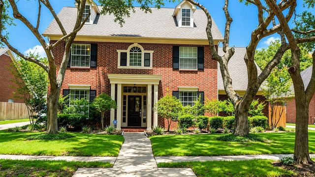3814 Bayou Bend Court, Sugar Land, TX 77479