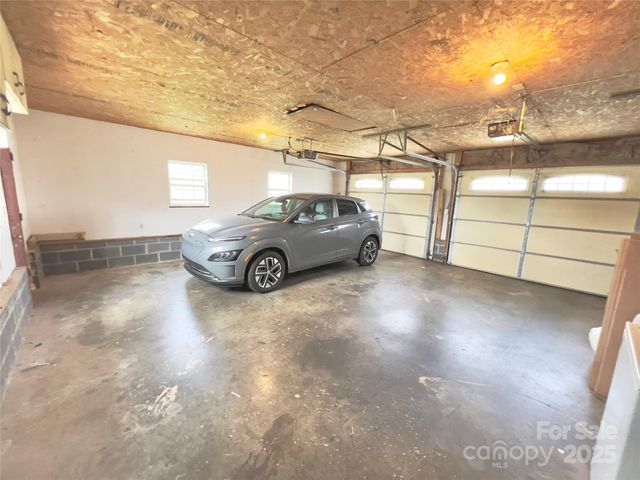 2025 Baton School Road, Lenoir, NC 28645
