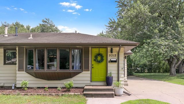 5312 Rhode Island Avenue N, New Hope, MN 55428