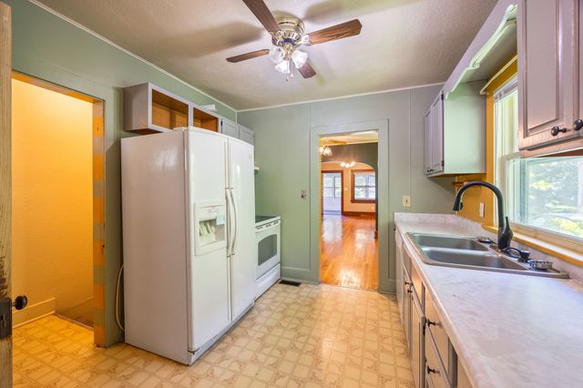 3310 4th Street, Des Moines, IA 50313