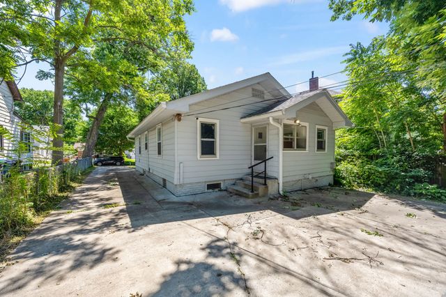 3310 4th Street, Des Moines, IA 50313