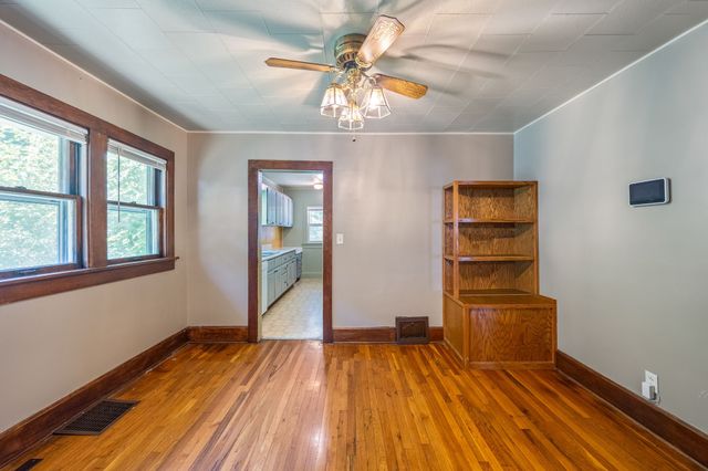 3310 4th Street, Des Moines, IA 50313