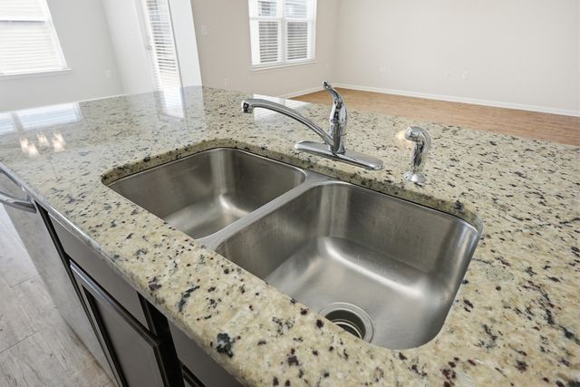 727 Widgeon Way, Crestview, FL 32539