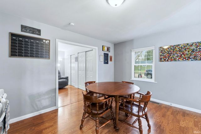 2814 Prairie Grove Drive, Fort Wayne, IN 46809