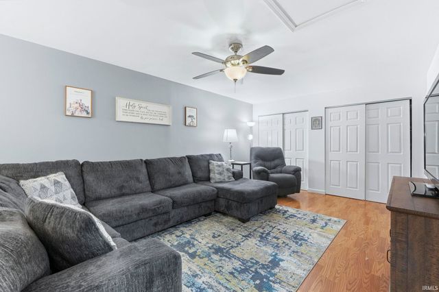 2814 Prairie Grove Drive, Fort Wayne, IN 46809