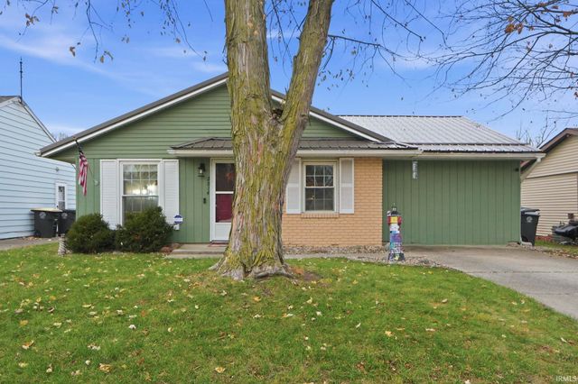 2814 Prairie Grove Drive, Fort Wayne, IN 46809