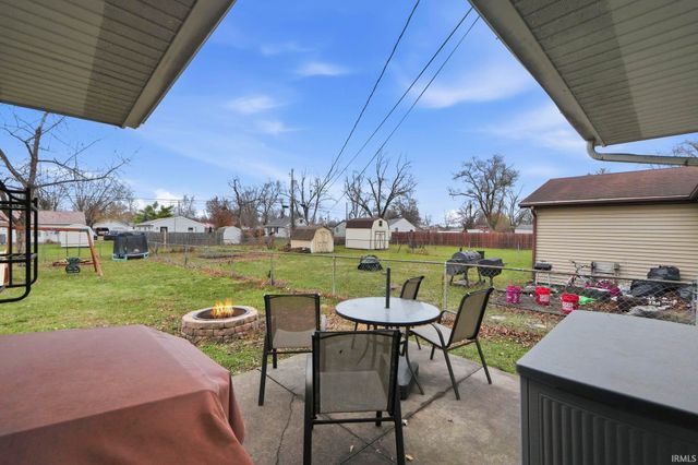 2814 Prairie Grove Drive, Fort Wayne, IN 46809