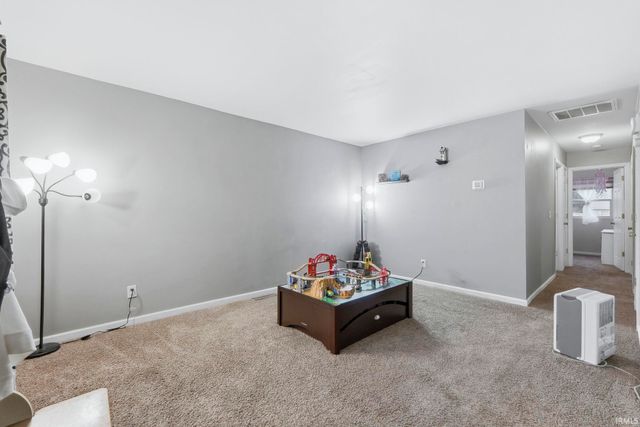 2814 Prairie Grove Drive, Fort Wayne, IN 46809