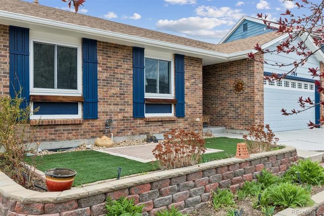 1909 Sandhurst Drive, Castle Rock, CO 80104