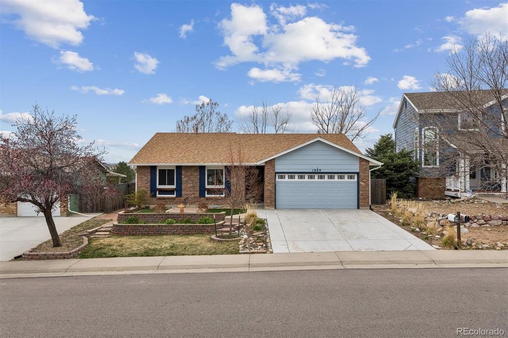 1909 Sandhurst Drive, Castle Rock, CO 80104