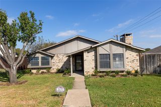 1031 E Peters Colony Road, Carrollton, TX 75007