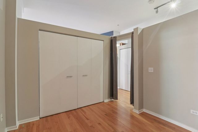 208 W Washington Street 1010, Chicago, IL 60606