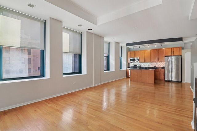 208 W Washington Street 1010, Chicago, IL 60606