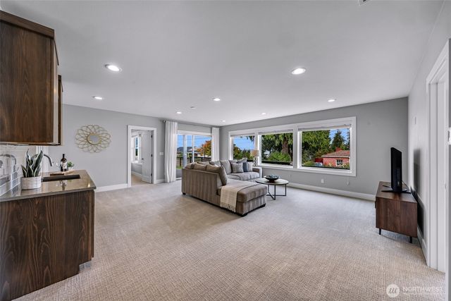 4620 Seahurst Avenue, Everett, WA 98203