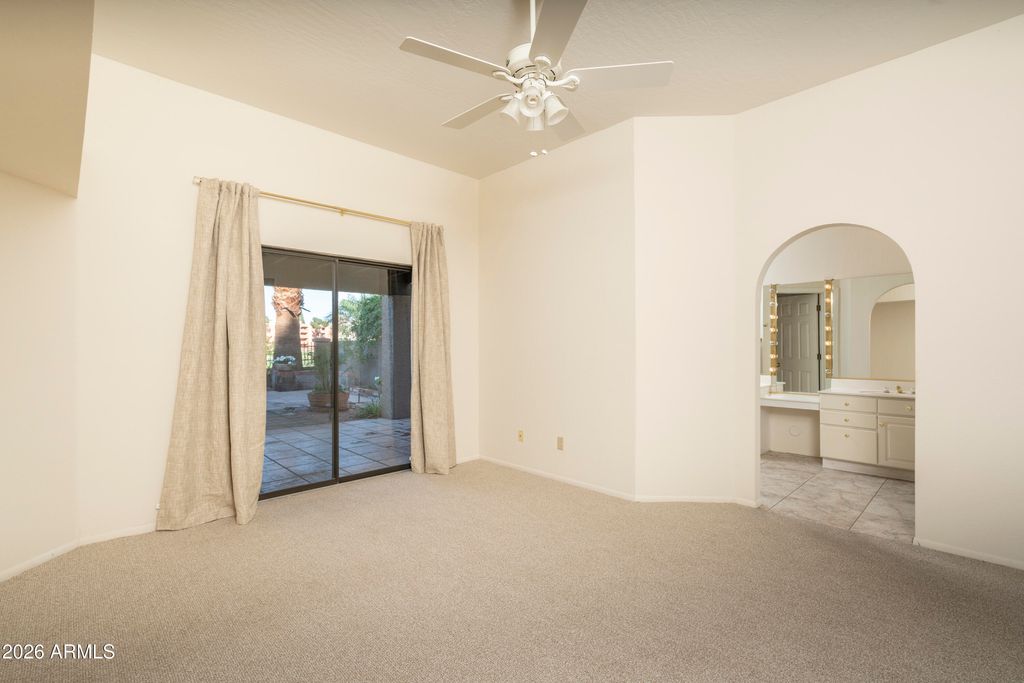 Image 20 of property listing at 4128 E Paradise Drive, Phoenix, AZ 85028