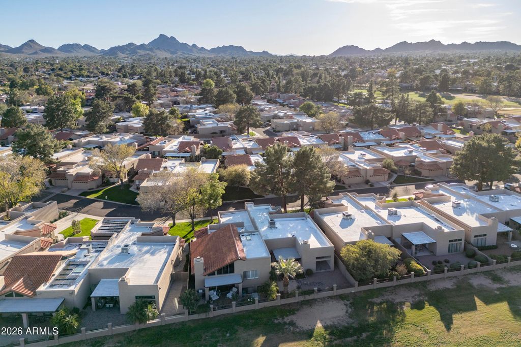 Image 28 of property listing at 4128 E Paradise Drive, Phoenix, AZ 85028