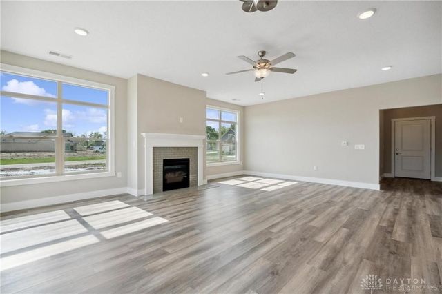 1427 Triple Crown Way, Beavercreek Twp, OH 45385