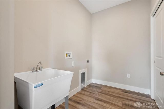 1427 Triple Crown Way, Beavercreek Twp, OH 45385