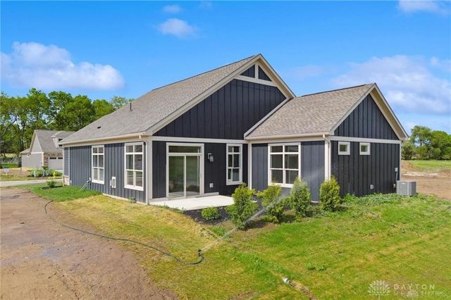 1427 Triple Crown Way, Beavercreek Twp, OH 45385