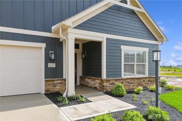 1427 Triple Crown Way, Beavercreek Twp, OH 45385