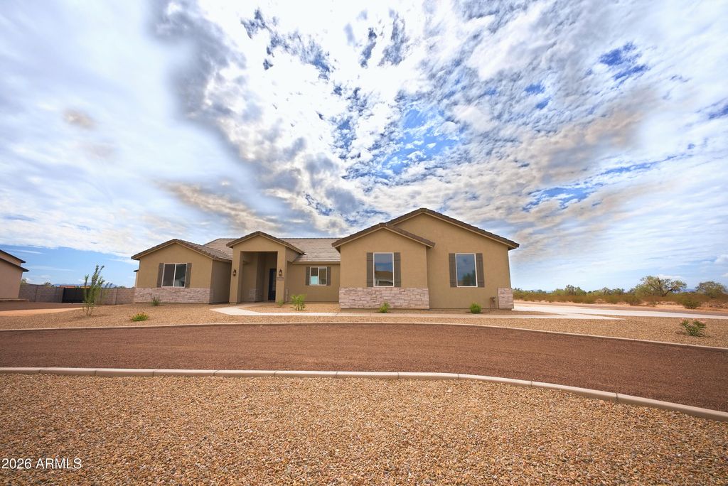 12188 W Jaiden Street, Casa Grande, AZ 85194 — photo 2