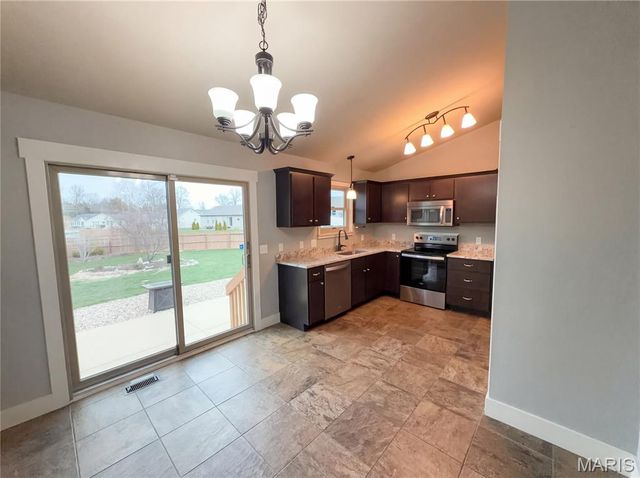 119 Albany Manor Drive, Wentzville, MO 63385