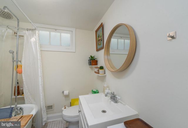 3421 UNIVERSITY PL, Baltimore, MD 21218