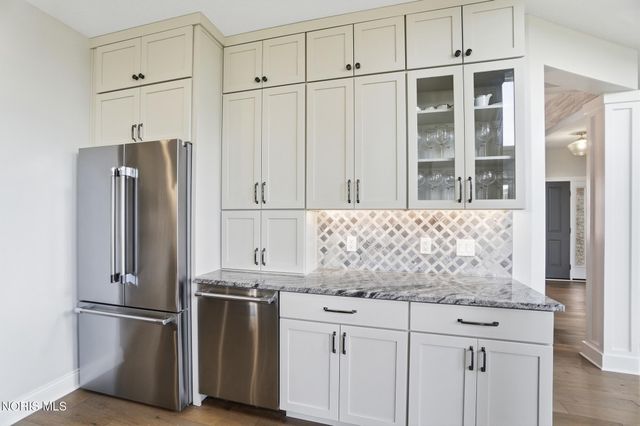 1001 Wilderness Court, Perrysburg, OH 43551