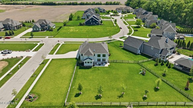 1001 Wilderness Court, Perrysburg, OH 43551