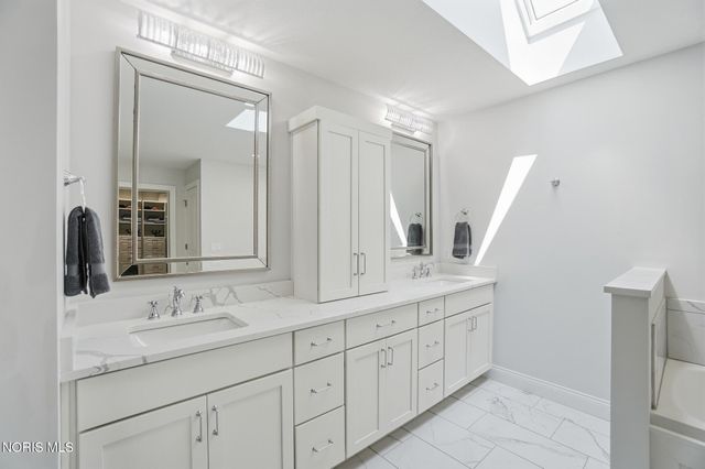 1001 Wilderness Court, Perrysburg, OH 43551